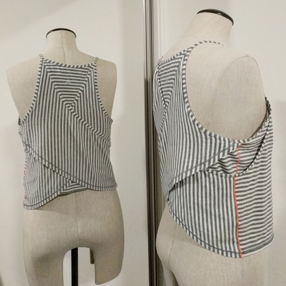 🌟rare🌟 lululemon Vita loca crop tanktop
